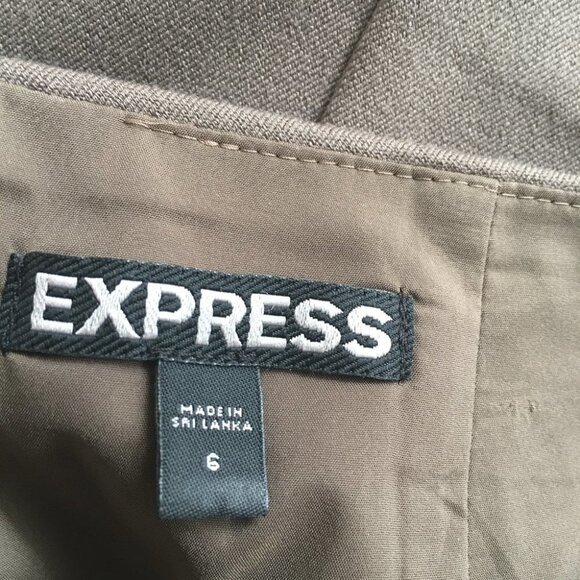 EXPRESS Skirt Size 6 - Picture 5 of 7